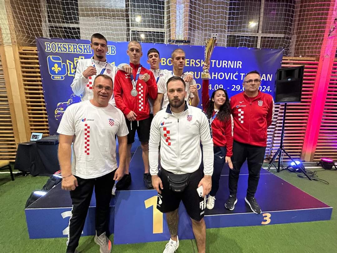 Sedam zlatnih medalja i pehar za najbolju boksačicu u BIH